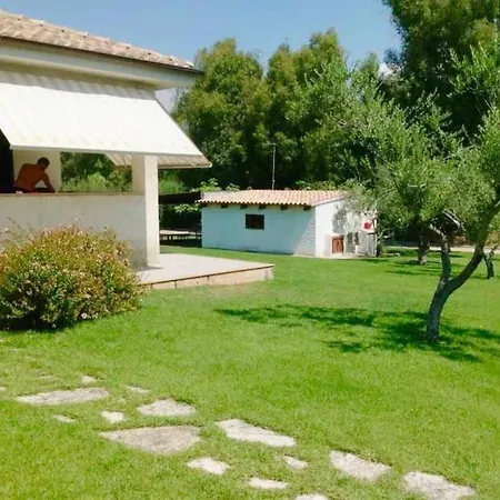 Con Piscina A 2km Dal Mare Di Con Ac E Wifi Per 6 Villa *